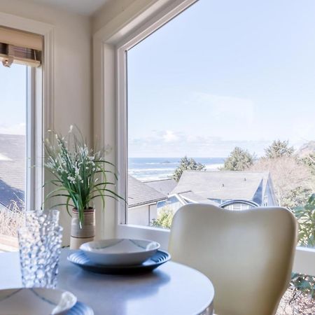 Birds Eye Beach House Lincoln City Exterior photo